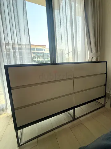 Brand New 6-Drawer Dresser / Chest of Drawers