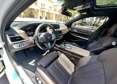 2021 BMW 7-SERIES — фото 7