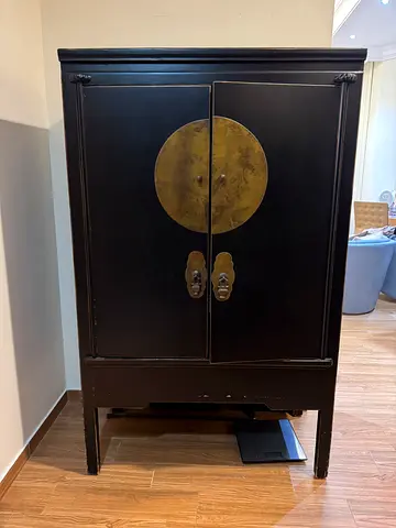 The One armoire Chinese oriental cabinet wardrobe two shelves and a bar H170 W104 D50 cm