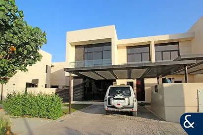 5 Bed | Unfurnished | Spacious living