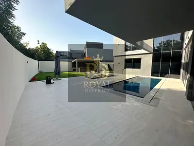 Below Origina Price| Distress DEAL | 5BR Signature Villa with Pool Lift Masaar | Sigle Row Open View| PRIME LOCATION