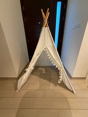 White Kids Play Teepee Tent with Pom-Pom Trim