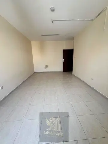 أرخص شقة غرفة وصالة في مويلح القديمة بدون مكيف وحمام واحد سعر اقتصادى ومميز