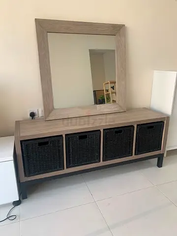 Wooden TV Console/Storage Bench with 4 Wicker Baskets and Mirror