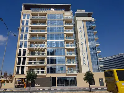 1BR + Study | Spacious | Near Central Mall