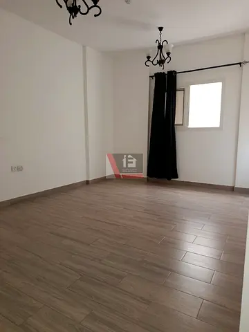Modren layout 1bhk//open view //outside free parking//close hall and balcony