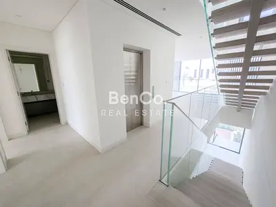 Only Option | G+2 | Single Row | Vacant