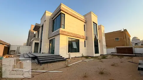 For sale: Luxury VIP villa in Al-Houshi – 10,000 sq ft land | 2 floors | 5 master bedrooms | spacious areas | waterfall and outdoor seating