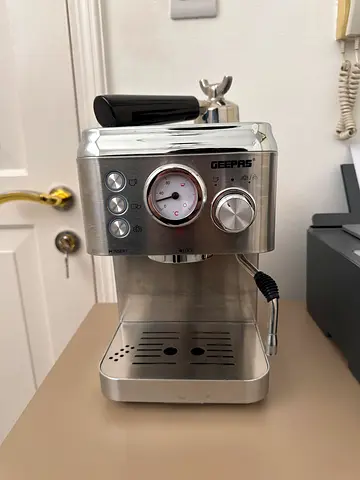 Geepas Stainless Steel Espresso/Cappuccino Machine - Good Condition