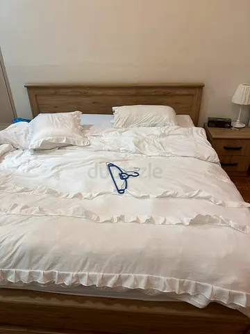 King bed without mattress with 2 sides