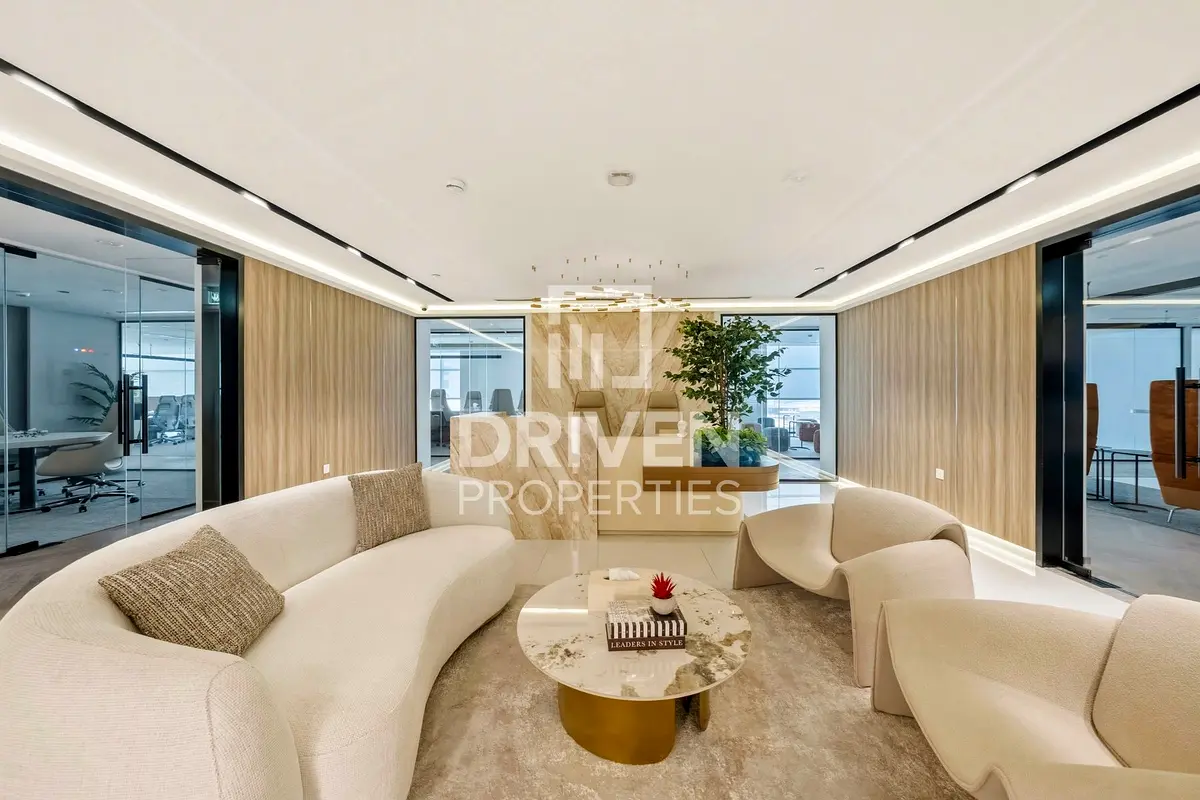 Office: Luxurious Furnished | Upgraded | Ideal Location | dubizzle Dubai