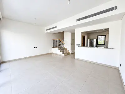 4BR | Middle Unit | Private Garden |