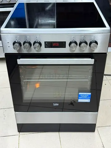 Beko freestanding electric oven with ceramic hob - good condition