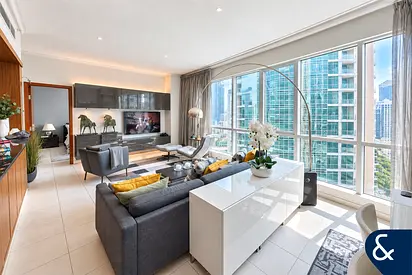 Lake View | Vacant | Large Layout