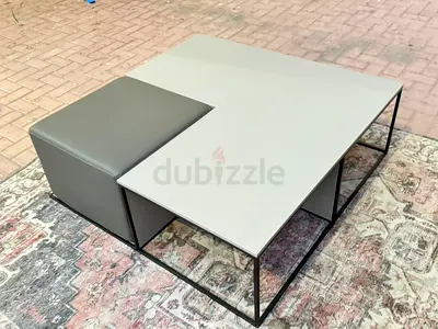 Selling high quality Italian Coffee table like new