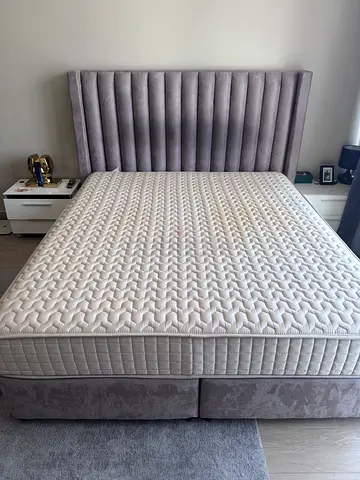 King size bed + Mattress