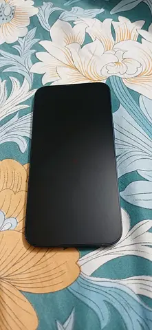 iPhone (black) - Good condition, screen intact, unlocked