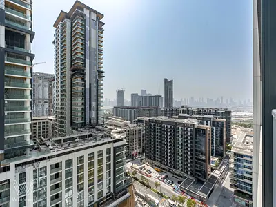 1BR+Study | Downtown and Waterfront View | High Floor