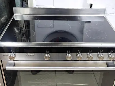 Siemens brand electric ceramic cooker 90cm model Siemens iQ700