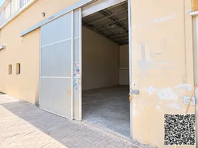 مستودع ايجار سنوي /مسطح/كهرباء 16/حمام/موقع استراتيجي/سعر مميز مقارنة بالموقع و المساحة