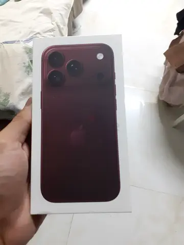 Apple iPhone 18 Pro Burgunty - Brand New in Box