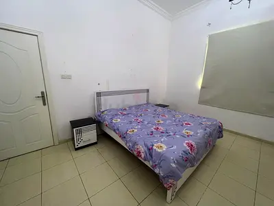 Master Bedroom Available for Couples