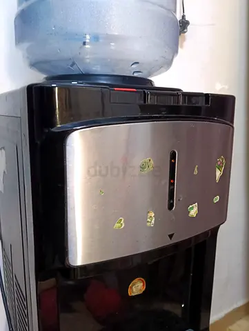 Water Dispenser Cooler – Hot & Cold Water – Good Condition