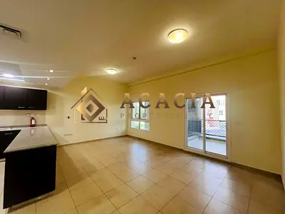 2 Bed I Open Kitchen I Balcony I Well Maintained