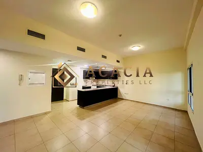 2 Bed I Open Kitchen I Balcony I Well Maintained