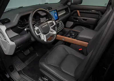 صورة 10 لـ 2023 LAND Rover DEFENDER