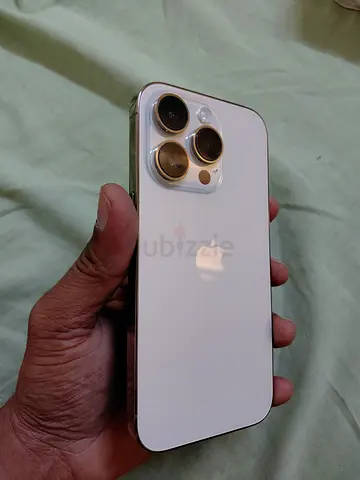 I phone 14 pro Neat and clean A+ set