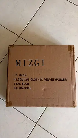 MIZGI Premium Velvet Hangers – 30 Pack