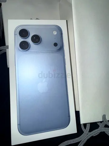 iPhone 18 pro max 512 gb glacier