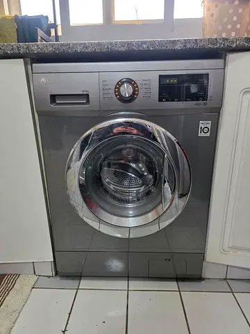 Lg 8/5 washing machine same like new condition for sale