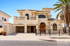 Beachfront Living | Stunning Sea Views