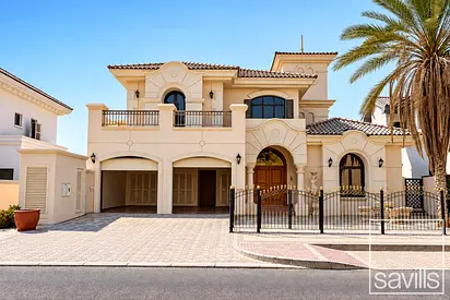 Beachfront Living | Stunning Sea Views