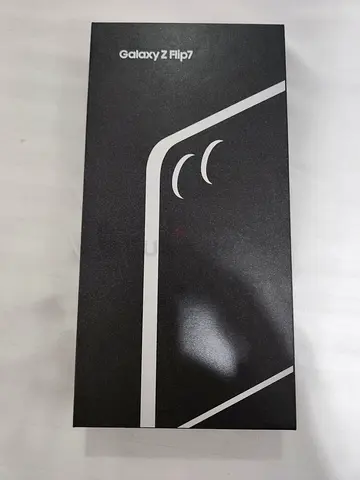 SAMSUNG GALAXY Z FLIP 7 FOR SALE.
