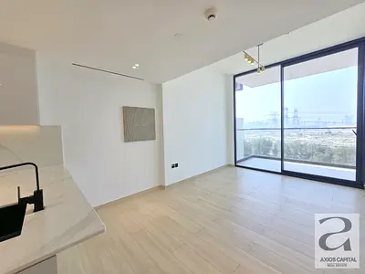 1BR Apartment | Modern Layout | Balcony & Marina View