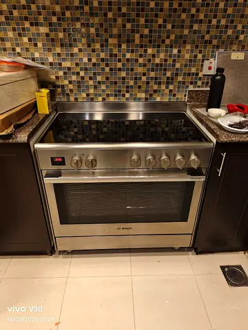 Bosch series 8 electric cooker for sell 90×60cm 💯 good working