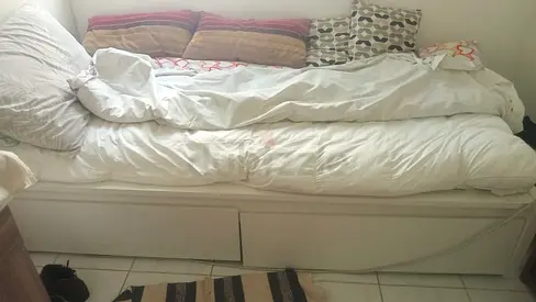 Single bed with drawers immediately sale