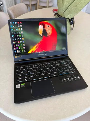 Acer Predator Triton 300 - Almost like new, always used closed with external monitor