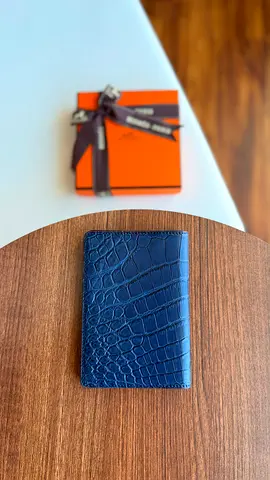 *HÈRMES* MC2 Magellan Passport Holder (Crocodile leather ) 🐊  *HAND MADE*