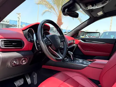 صورة 8 لـ 2020 Maserati LEVANTE