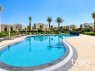 Vacant Now | Single Row | Near Amenities