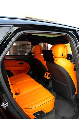 صورة مصغرة 18 لـ 2023 Bentley BENTAYGA