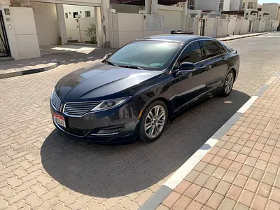 صورة 2 لـ 2014 Lincoln MKZ