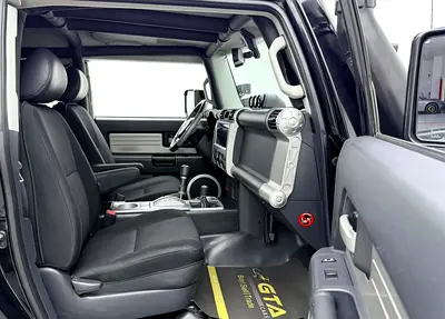 صورة مصغرة 13 لـ 2014 Toyota FJ CRUISER