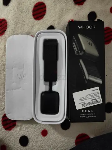 Official WHOOP 5.0 (Peak Membership) — Valid till June 2027