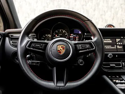 2025 Porsche MACAN 缩略图 11