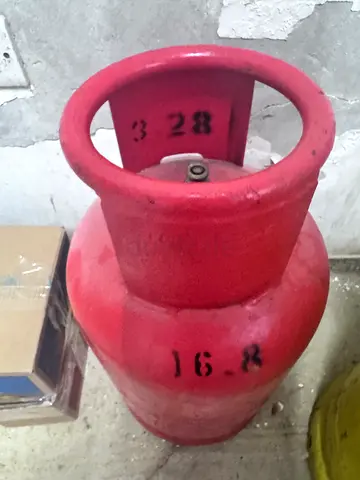 gas cylinder dubai emarate gas small 16.8kg